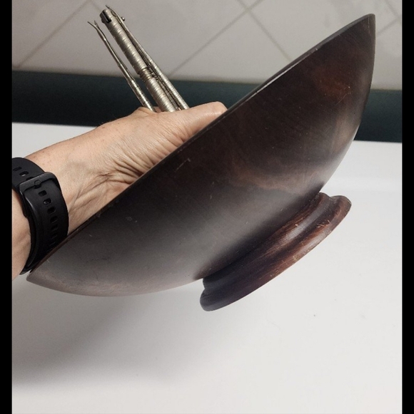 BEAUTIFUL Vintage wooden bowl on pedestal with HMQ nutcracker and utensils - Picture 4 of 7